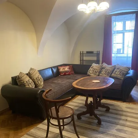 Katalin Apartment *