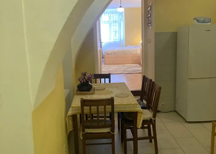 Katalin Apartment *